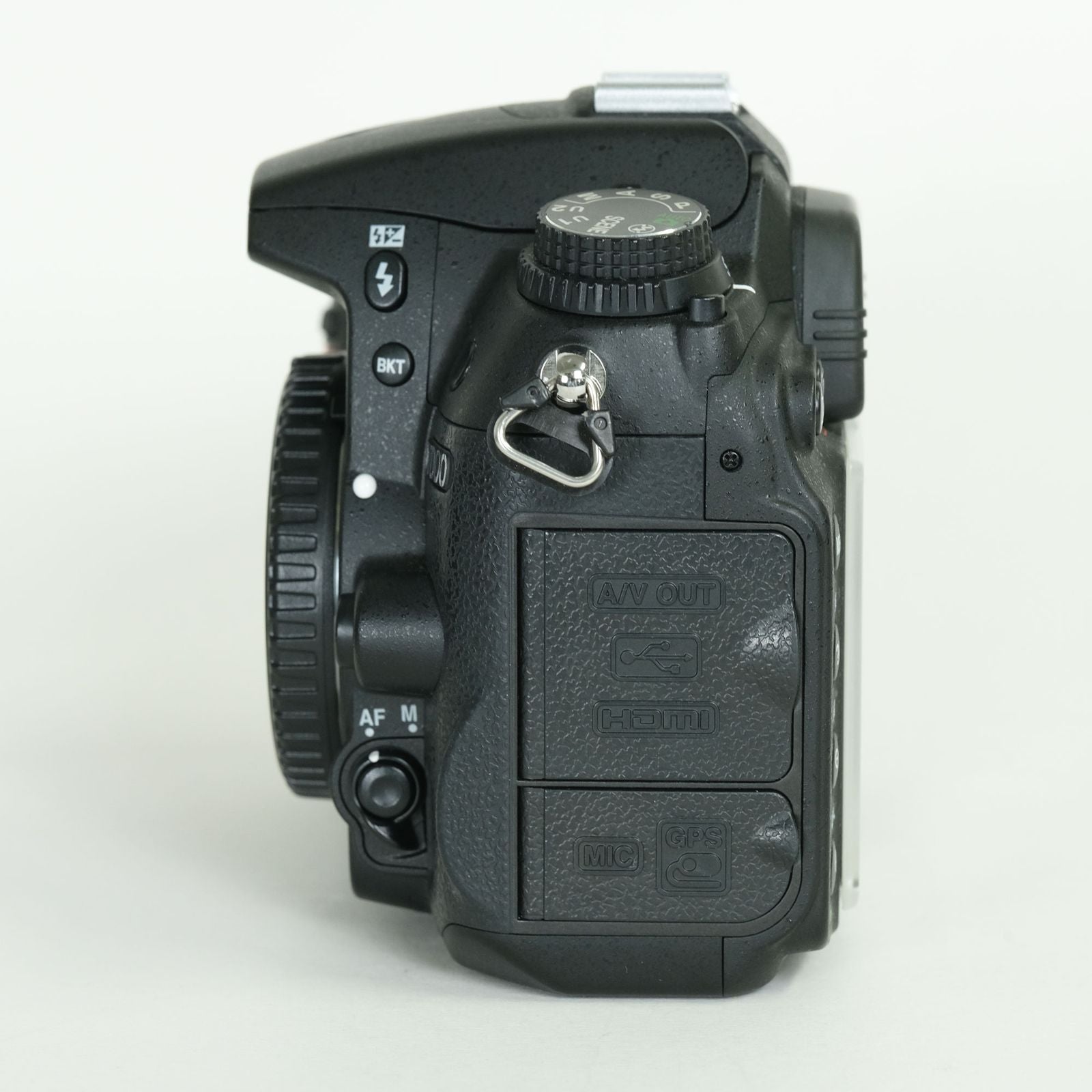 Nikon Digital Slr 8,935 2 D7000 F