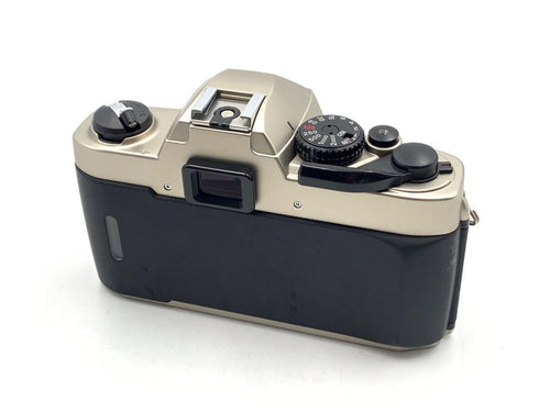 Slr Camera (Film) Fm10 Nikon