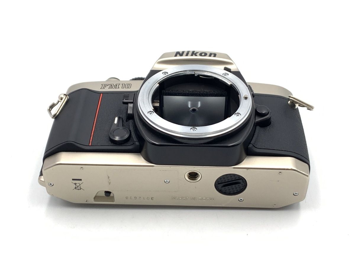 Slr Camera (Film) Fm10 Nikon