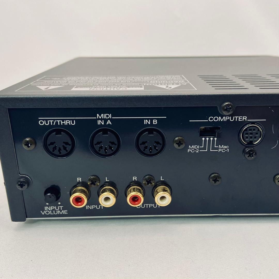 Roland Hardware Sound Source Sc-88 Midi