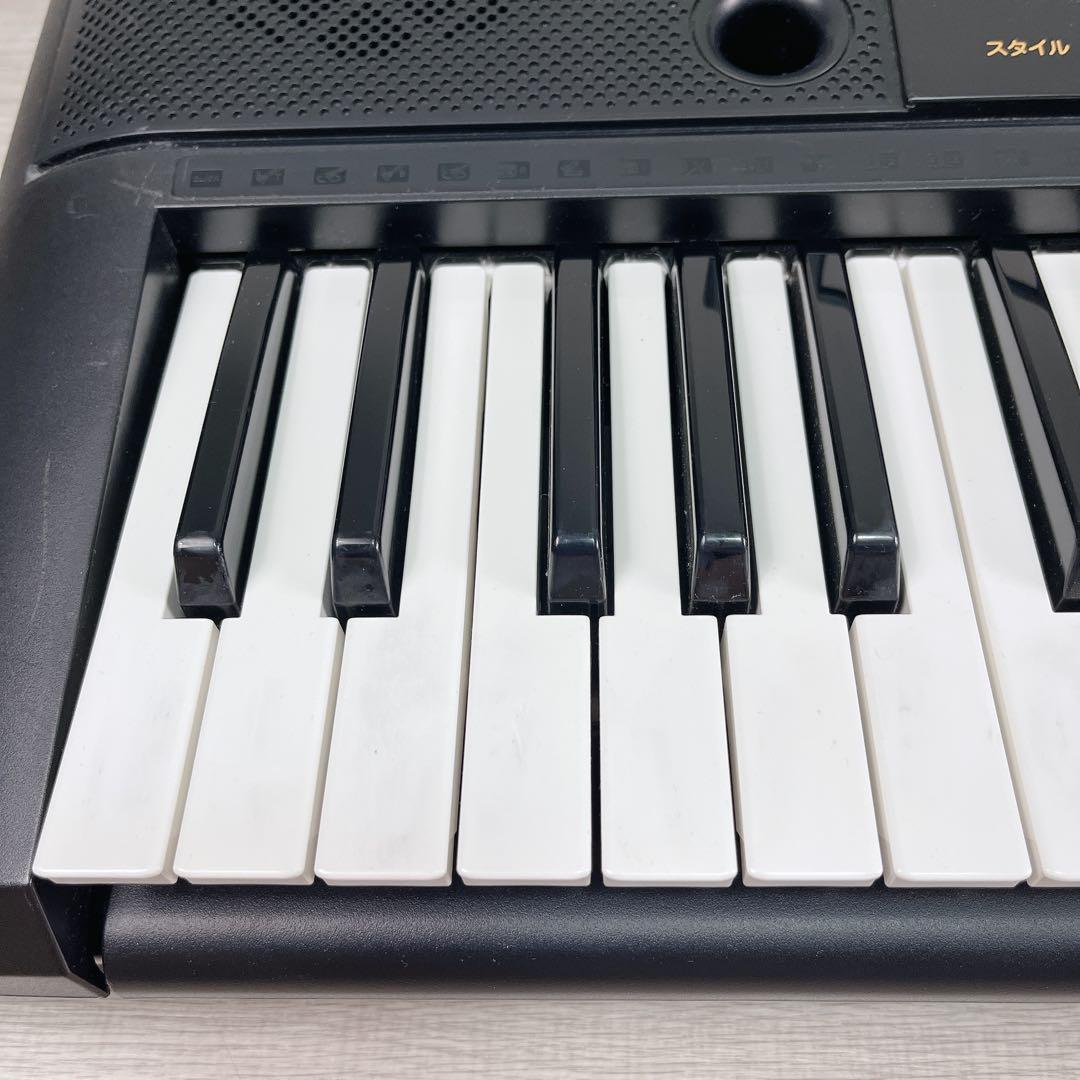 Yamaha Keyboards Digital Pianos Psr-E223 61