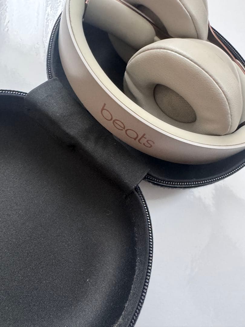 Beats By Dr. Dre Wireless Headphones Solo Pro