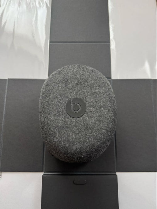Beats By Dr. Dre Wireless Headphones Solo Pro