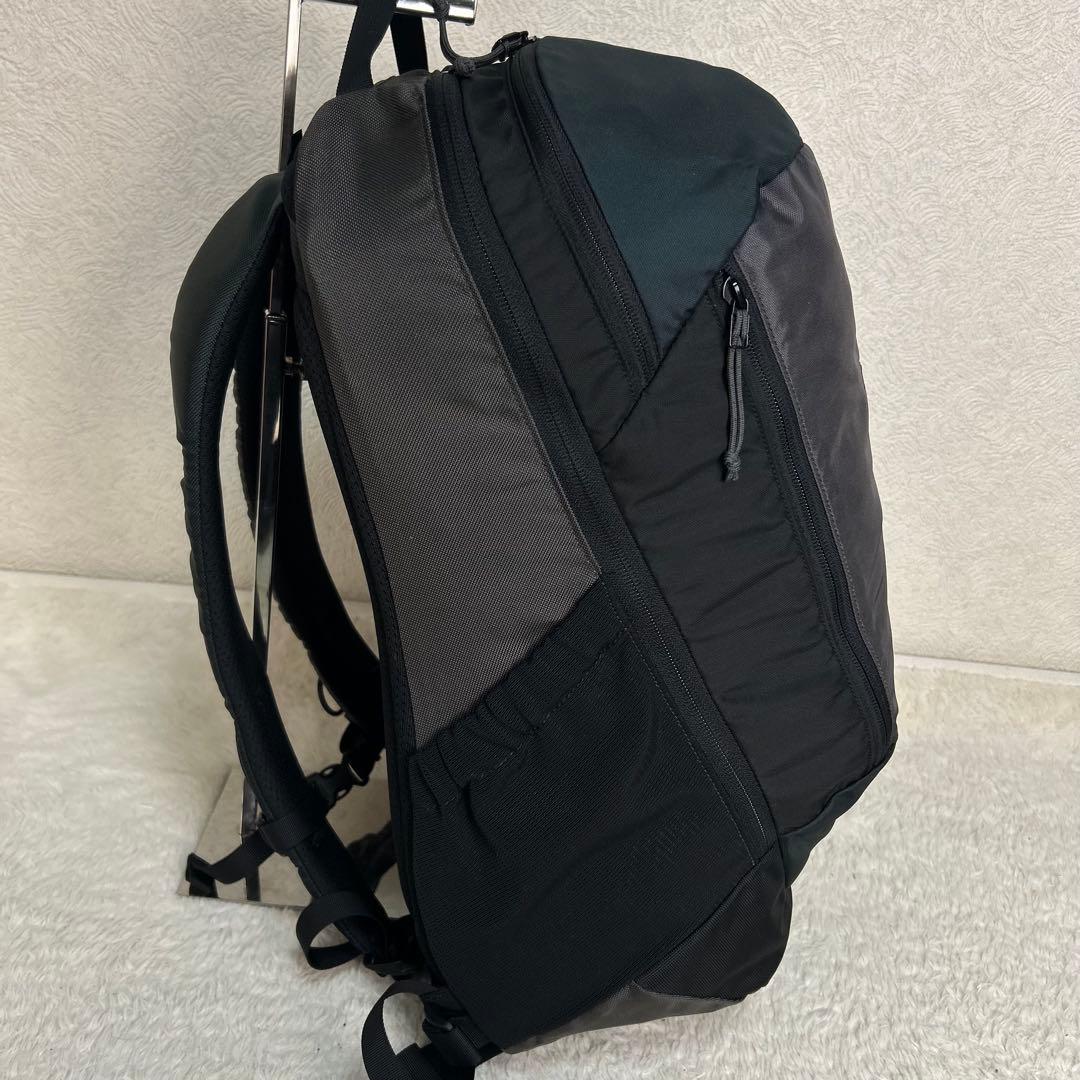 Arc'Teryx Backpack Mantis 26 Dark Crazy