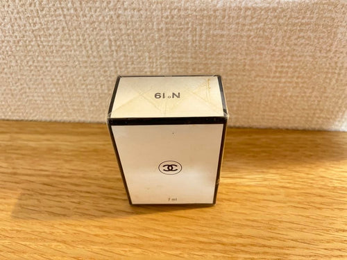 Chanel Perfume (Women) N 19 7Ml