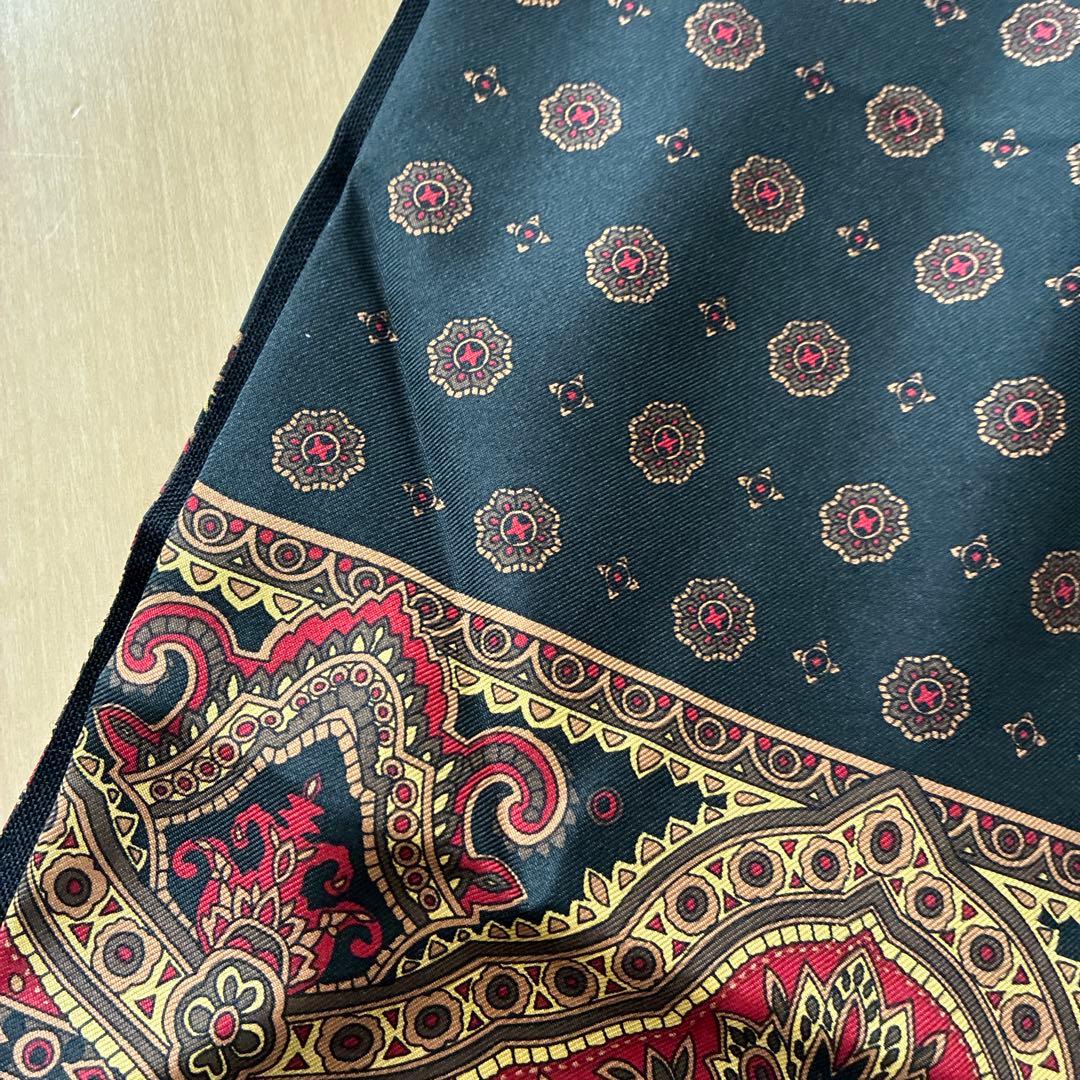 Yves Saint Laurent Stall Shawl