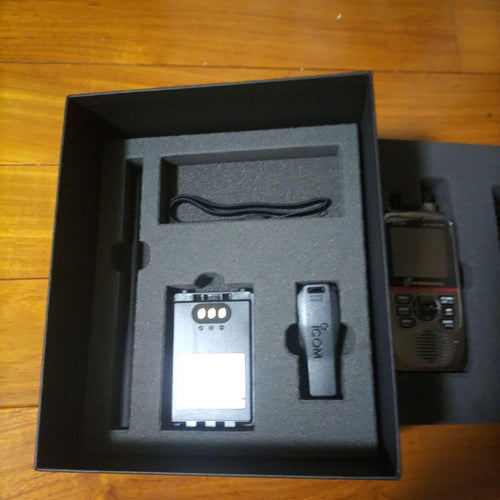 Icom Transceivers Id-52Plus 60