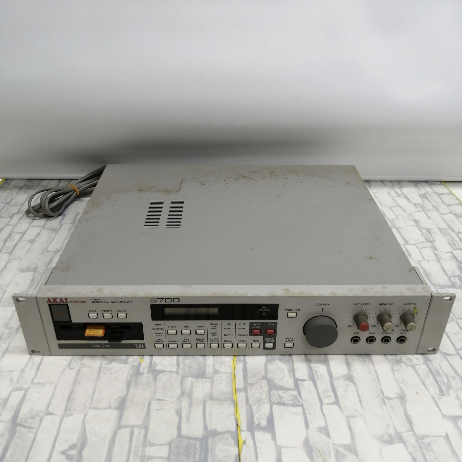 Others Akai S700 M2051-Hz3H4