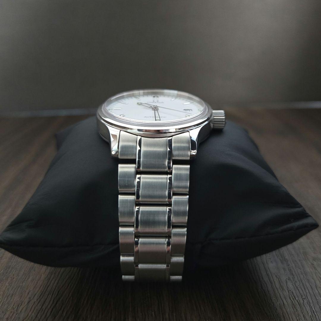 Omega Automatic Winding Clock 5203.20
