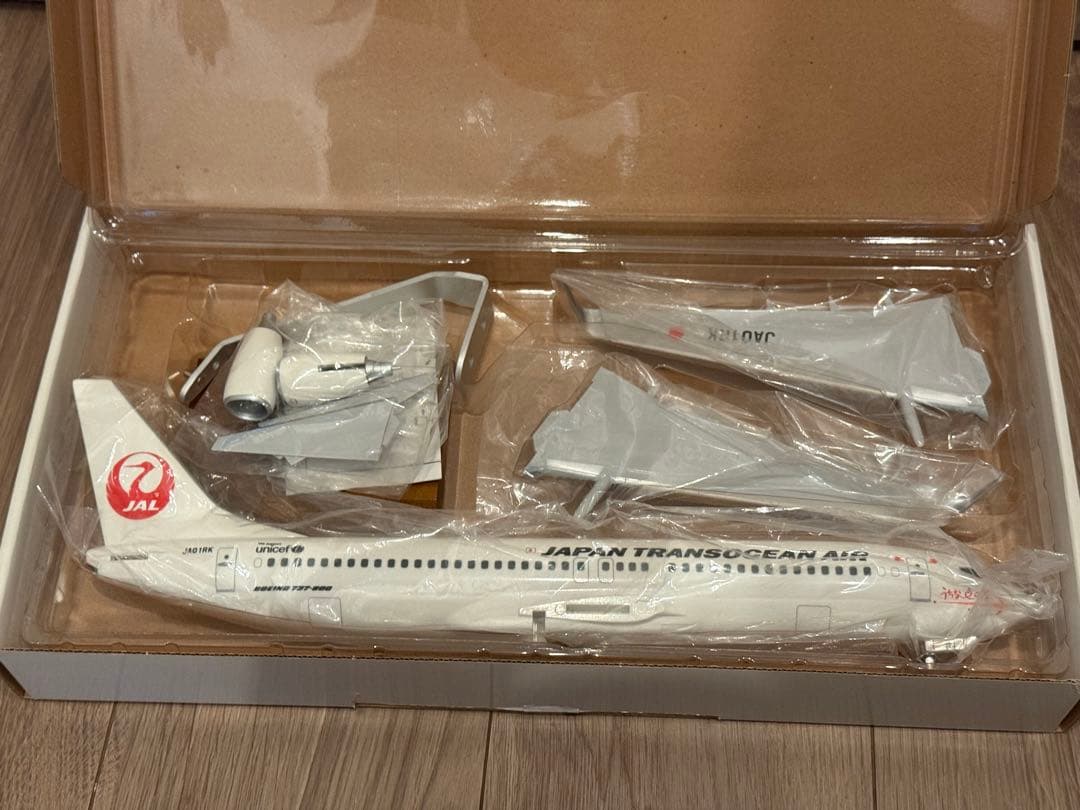 Aircraft Helicopter Jta B737-800 1/100