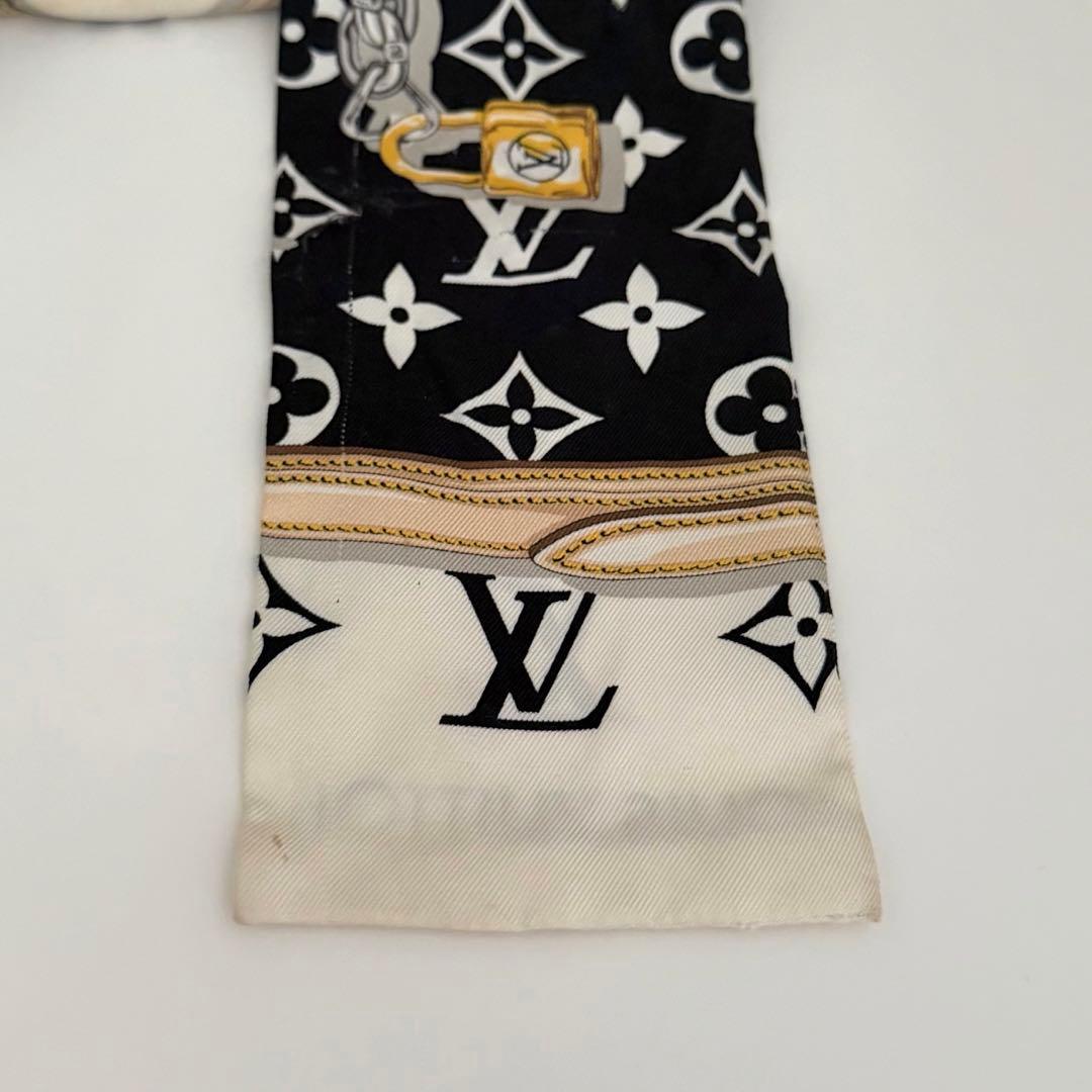 Louis Vuitton Bandanas Thin Scarves