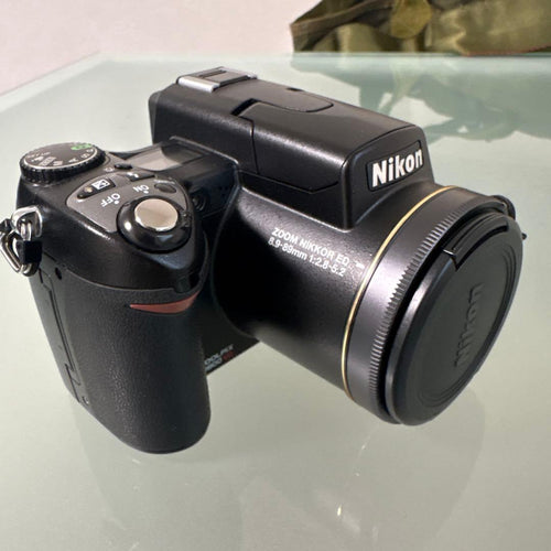 Nikon Compact Digital Camera Coolpix8800Vr 10