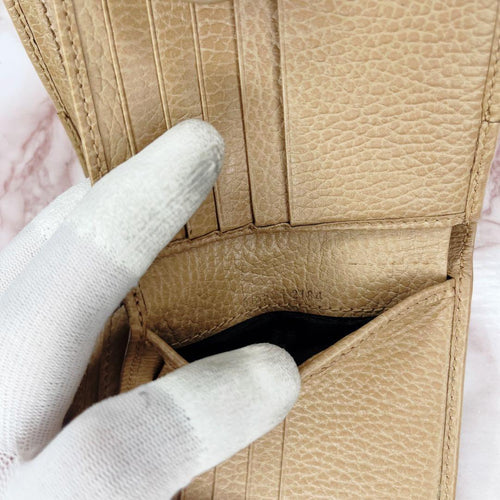 Gucci Bi-Fold Wallet 100