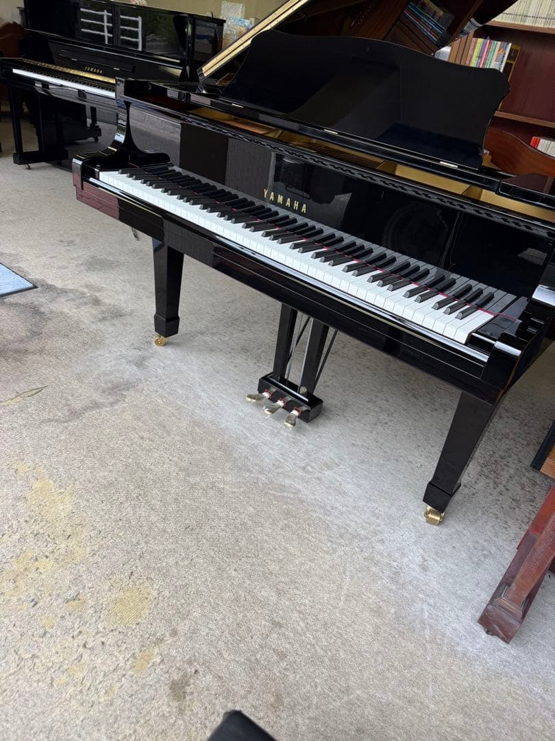 Yamaha Grand Pianos G1 1989 470