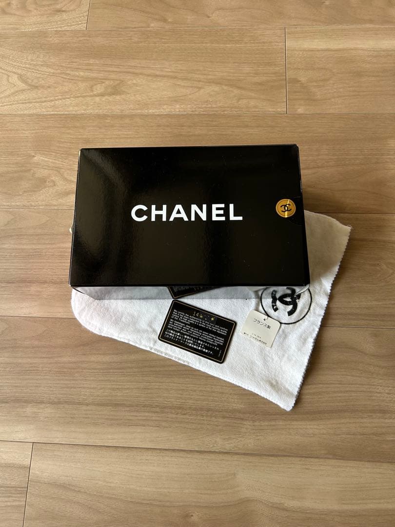 Chanel Shoulder Bags
