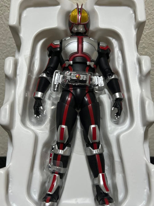 Bandai Kamen Rider S.H.Figuarts 555
