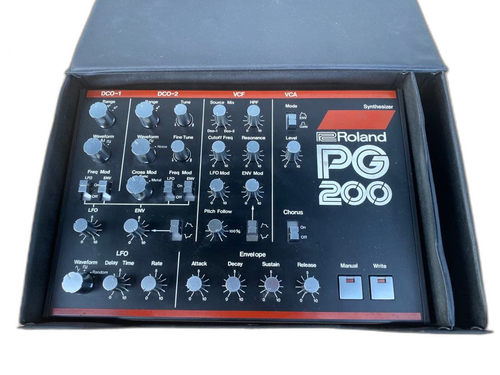 Roland Analog Synthesizer Pg200