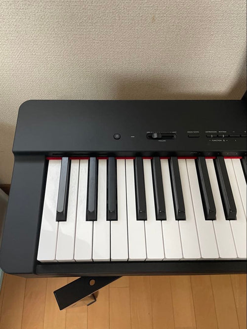 Yamaha Keyboards Digital Pianos P-225B
