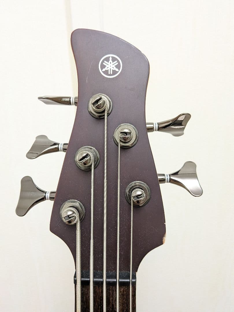 Yamaha Electric Basses 5