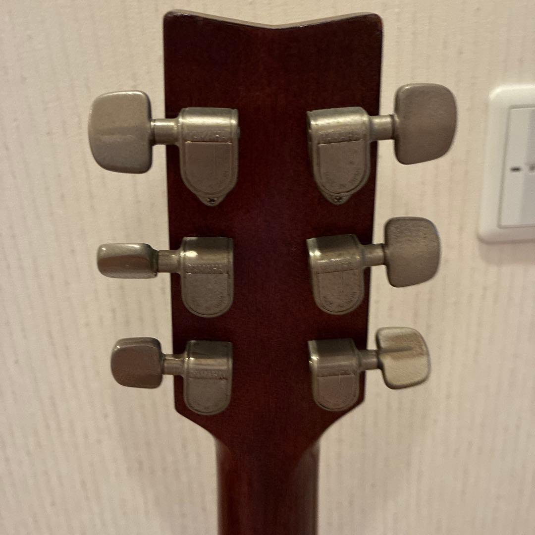 Yamaha Acoustic Guitars F 580