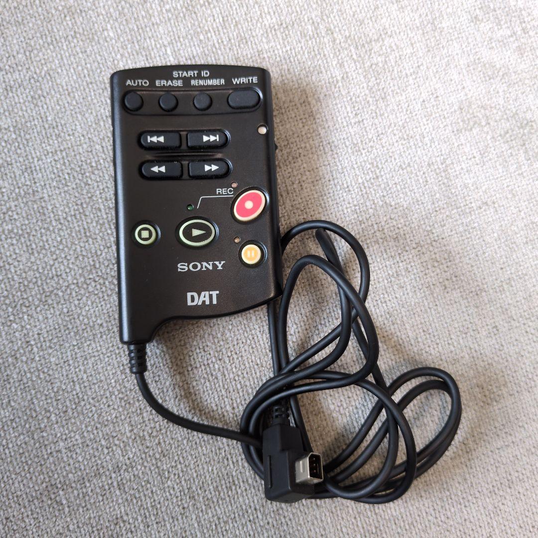 Sony Cassette Player Dat Walkman Tcd-D7(