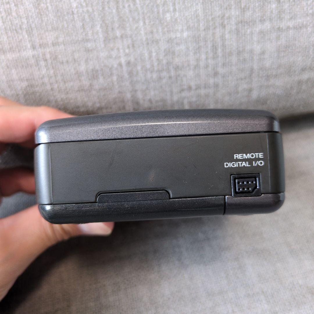 Sony Cassette Player Dat Walkman Tcd-D7(