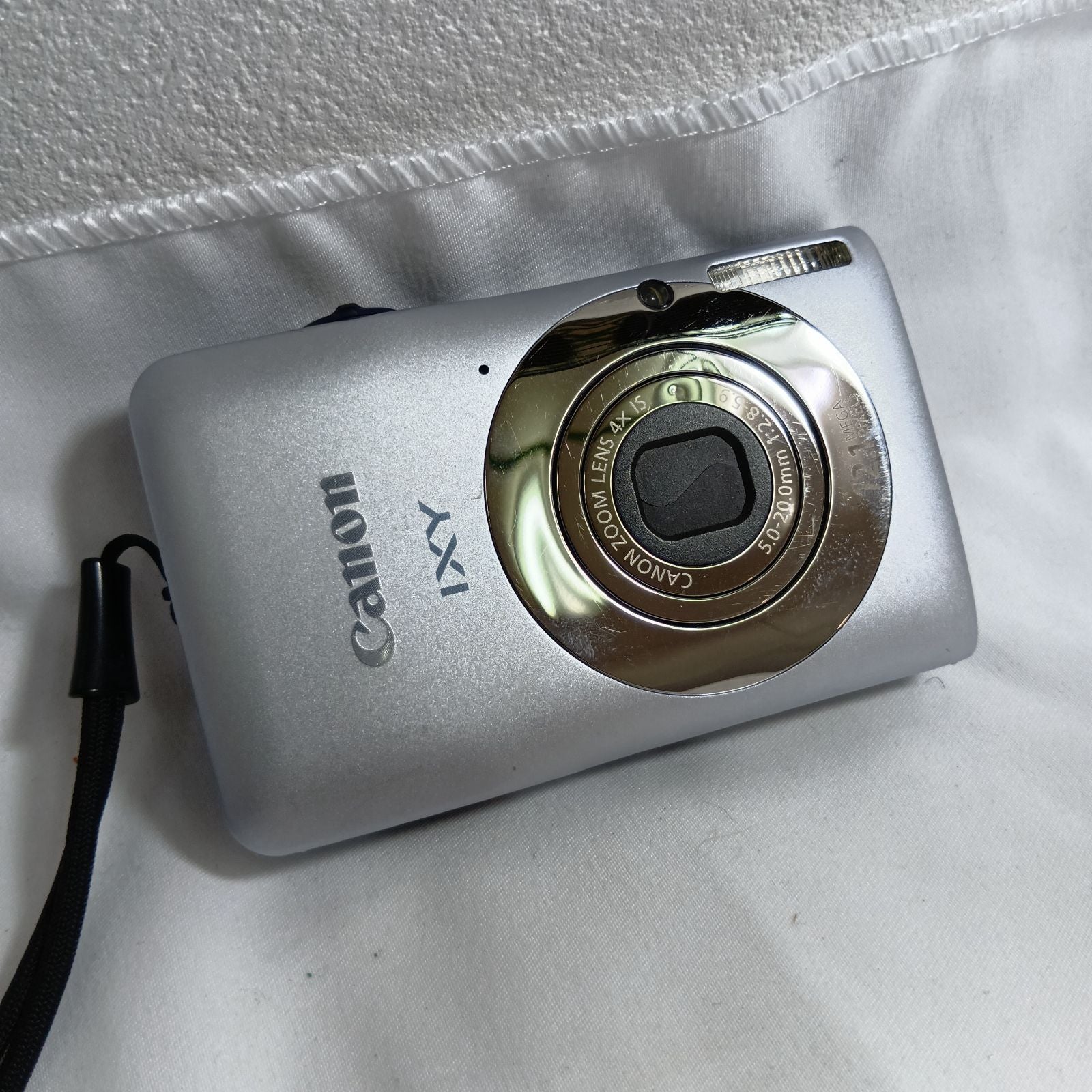 Canon Compact Digital Camera N Ixy200F Pc1469