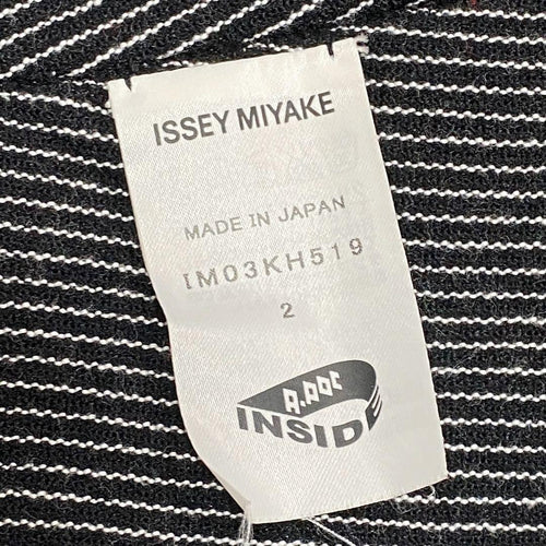 Issey Miyake Kurzarm-A-Poc