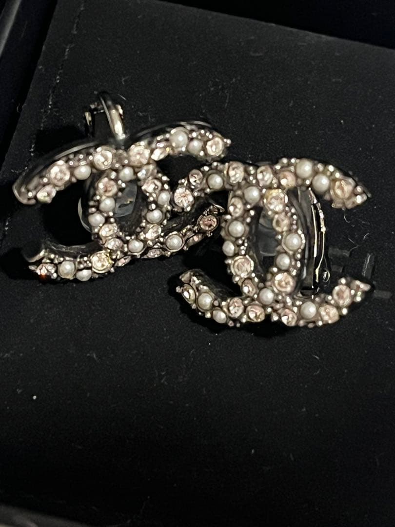 Chanel Clip-On Earrings A20B