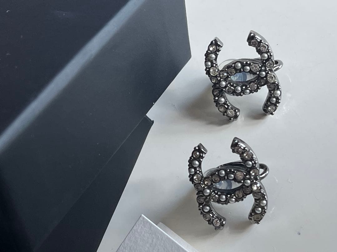 Chanel Clip-On Earrings A20B