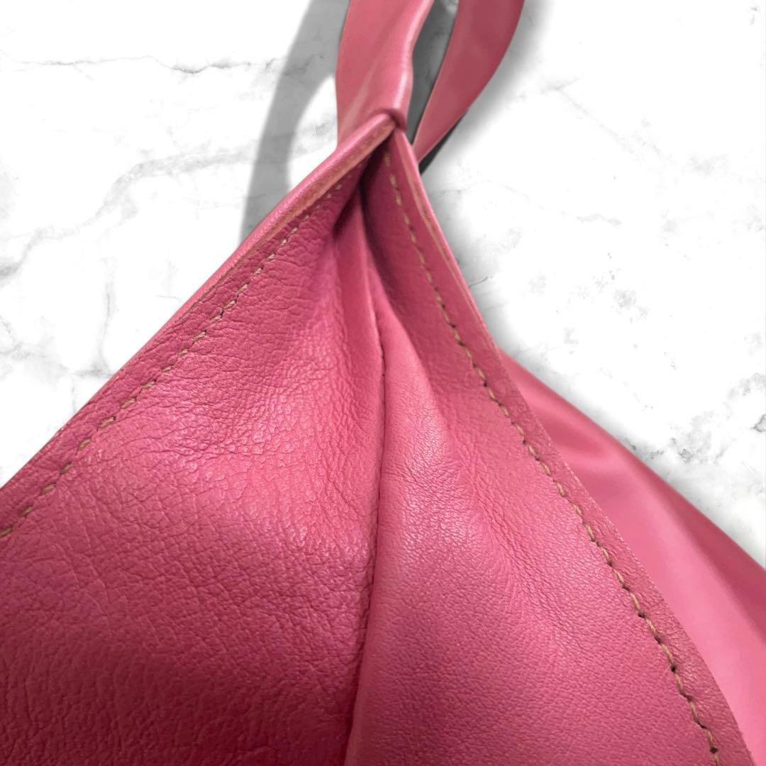 Shoulder Bags