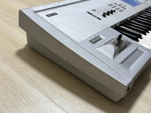 Korg Analog Synthesizers Triton 61