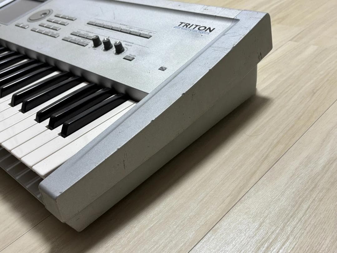 Korg Analog Synthesizers Triton 61
