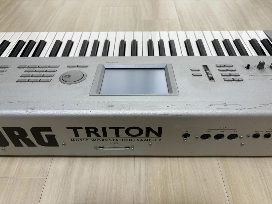 Korg Analog Synthesizers Triton 61