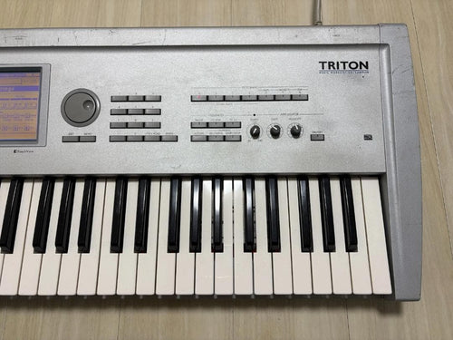 Korg Analog Synthesizers Triton 61