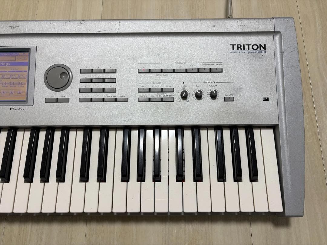 Korg Analog Synthesizers Triton 61