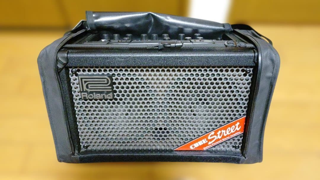 Roland Guitar Amplifiers Cube Street