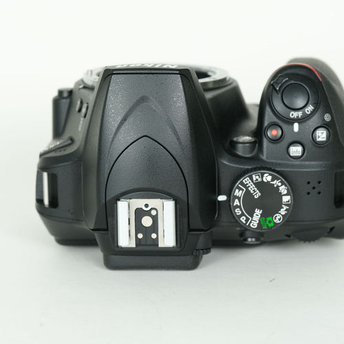 Nikon Digital Slr 3,004 D3400 F
