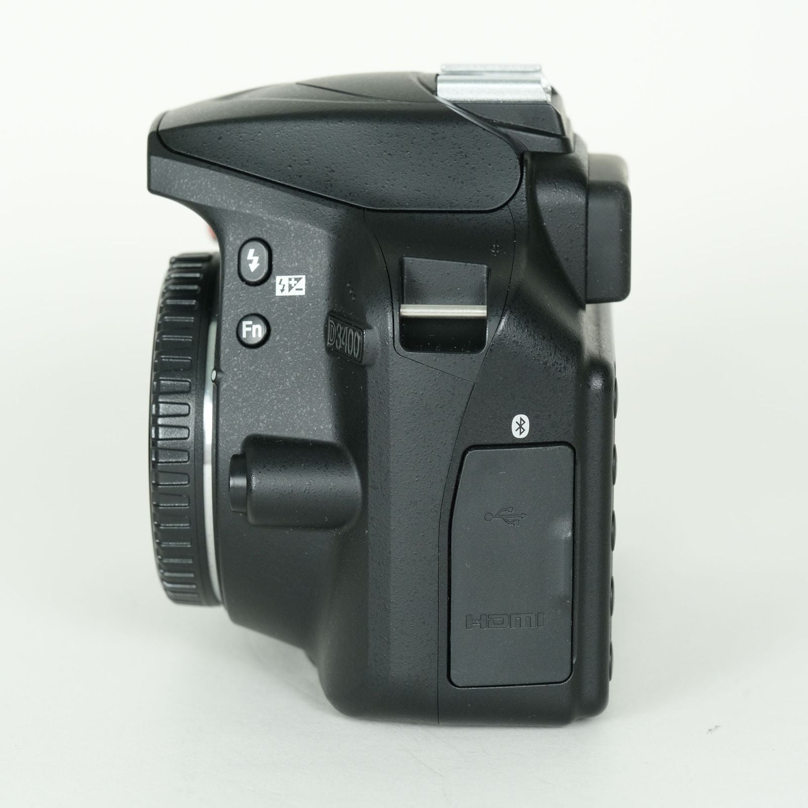 Nikon Digital Slr 3,004 D3400 F