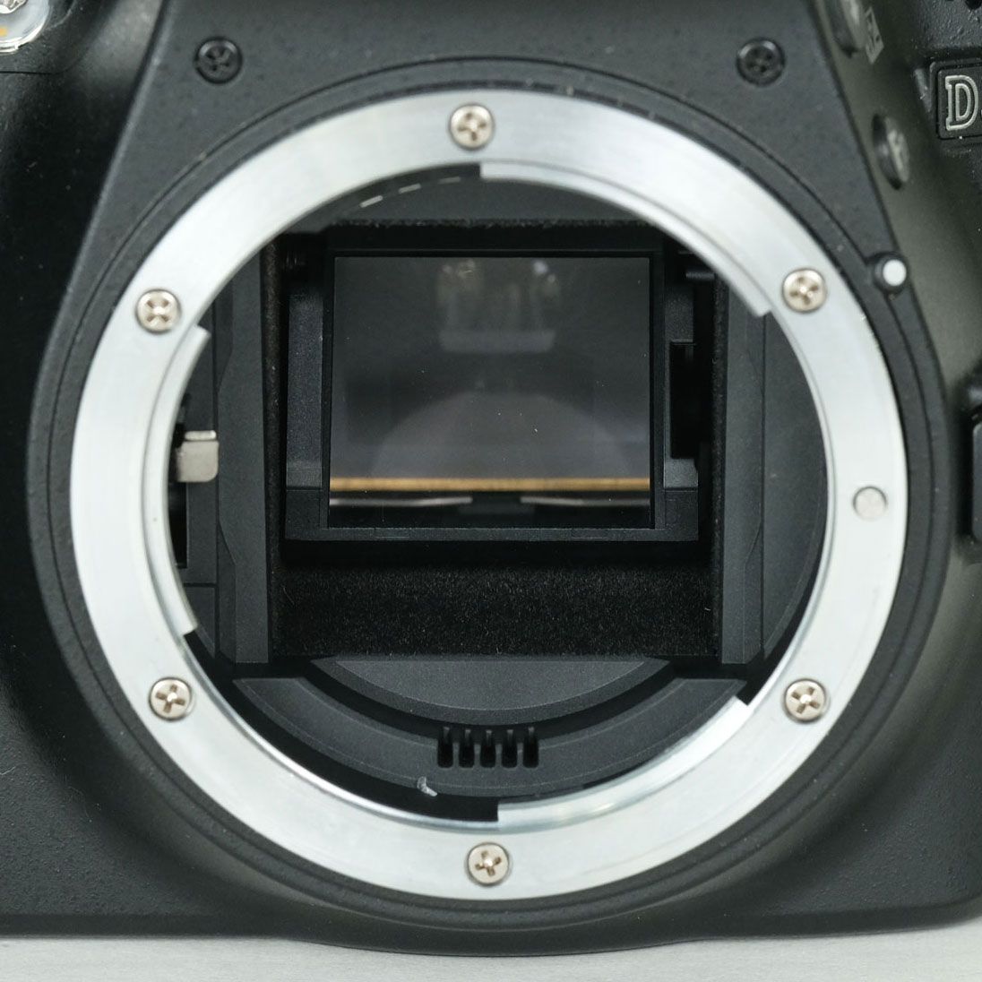 Nikon Digital Slr 3,004 D3400 F