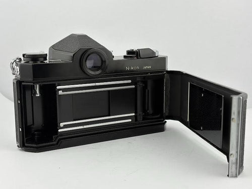 Nikon Slr Camera (Film) Nikomat Ftn