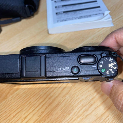 Compact Digital Camera Gr