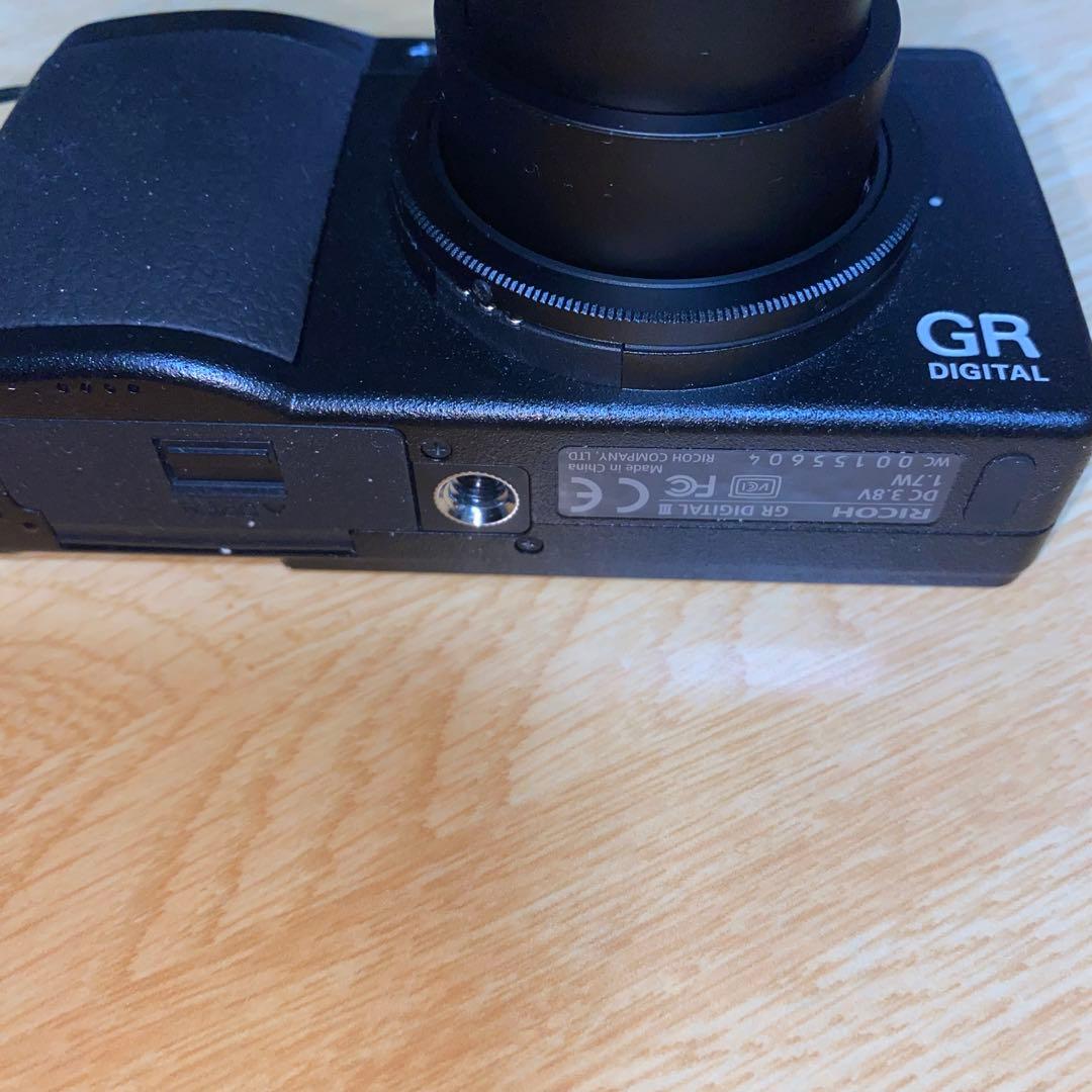 Compact Digital Camera Gr
