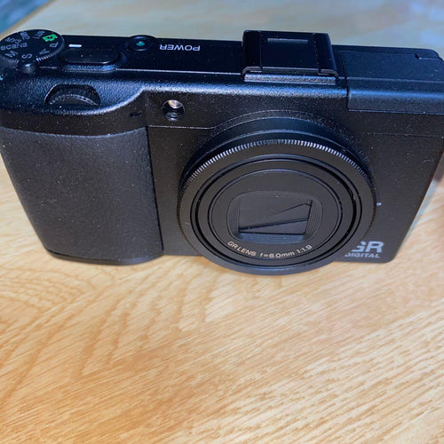 Compact Digital Camera Gr