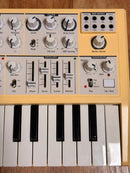 Others Arturia Microbrute Se Orange