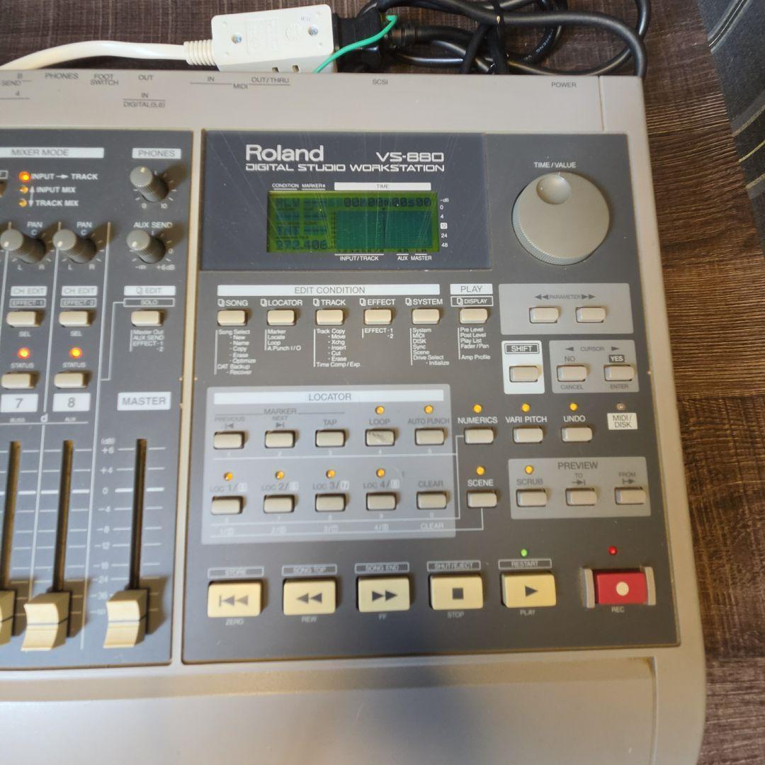Multitrack Recorders Roland Vs-880