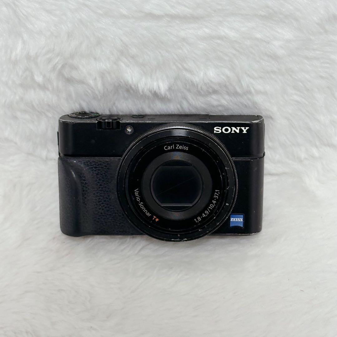 Sony Compact Digital Camera Cyber-Shot Dsc-Rx100