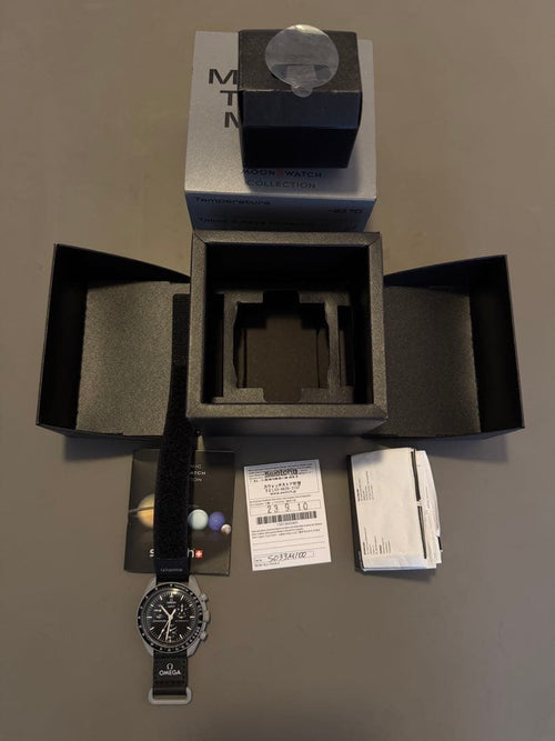 Swatch Quartz Watches Moonswatch Mission To The Moon So33M100