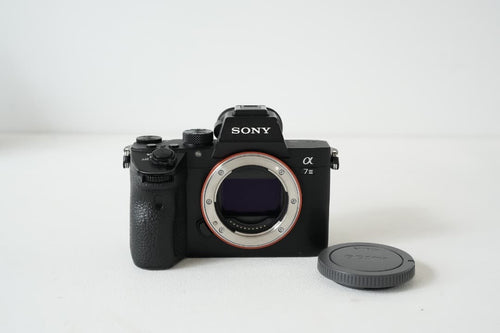 Sony Mirrorless Interchangeable Lens Cameras 7Iii