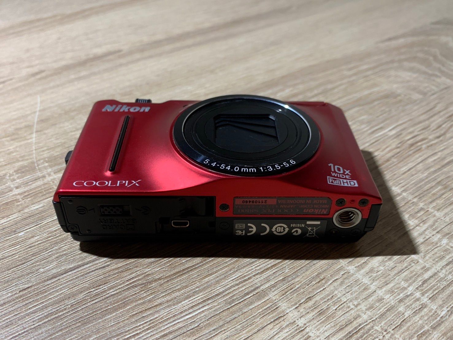 Compact Digital Camera 9772 Nikon Coolpix S8100